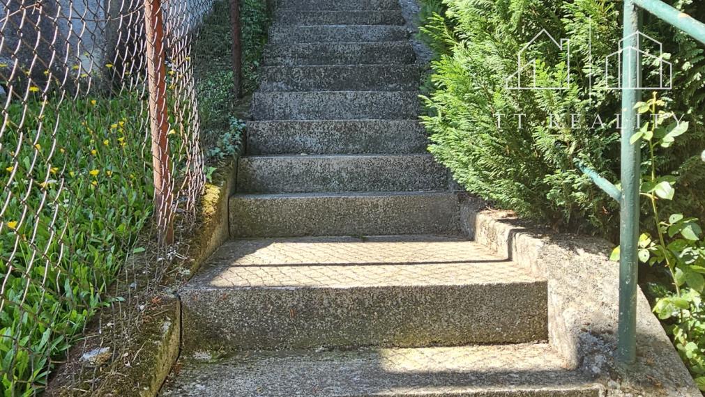 TT Reality - PREDANÉ - vidiecky rodinný dom blízko priehrady - Horné Orešany