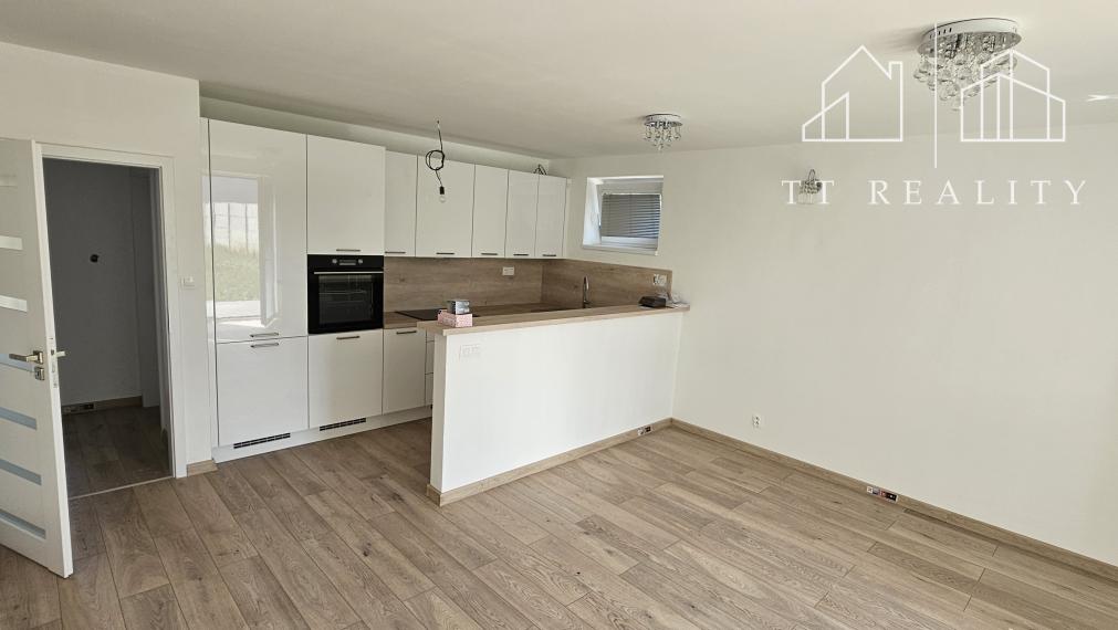 TT Reality - 4-izbová novostavba rodinného domu v obci Opoj