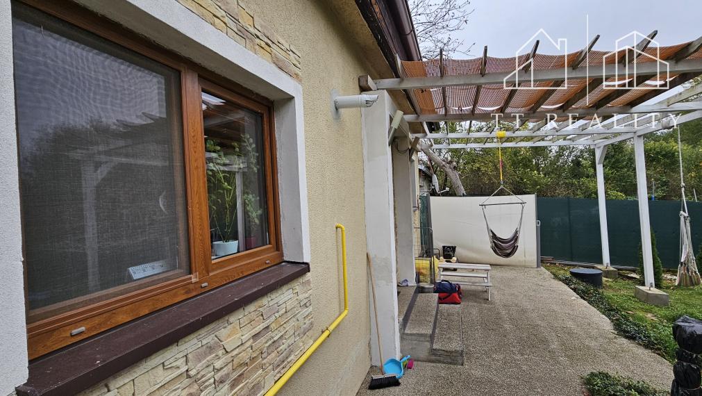 TT Reality - PREDANÉ -  príjemný domček za cenu bytu