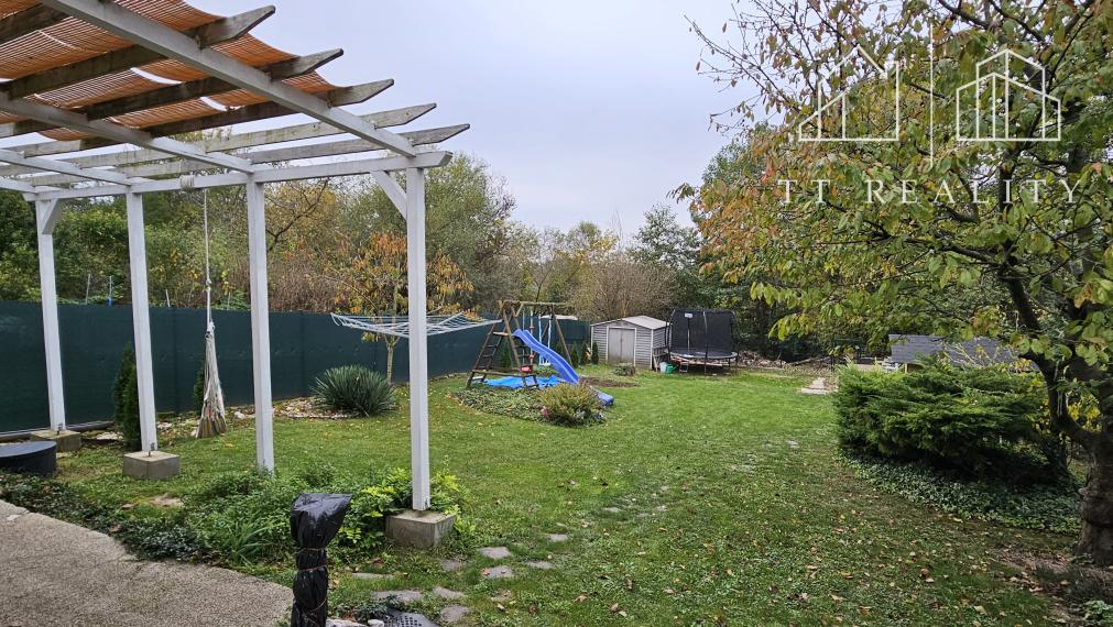 TT Reality - PREDANÉ -  príjemný domček za cenu bytu