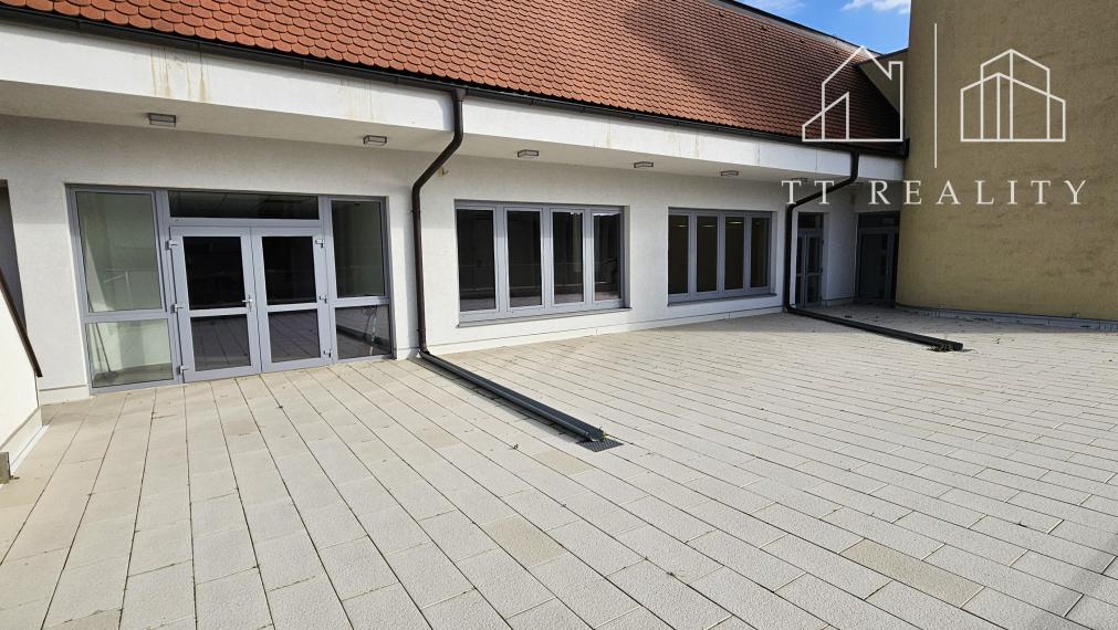 TT Reality - moderné obchodné priestory v OD Jednota