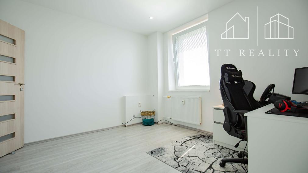 - PREDANÉ - Moderný 3-izbový byt v blízkosti centra