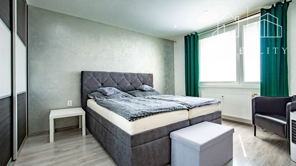 - PREDANÉ - Moderný 3-izbový byt v blízkosti centra