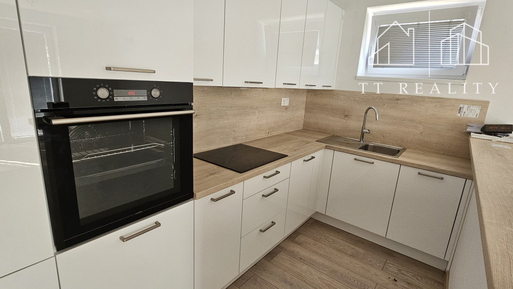 Moderné novostavby vo výbornej lokalite - Biely Kostol