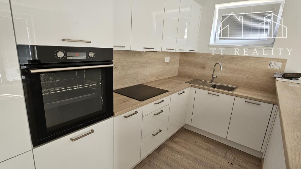 Moderné novostavby vo výbornej lokalite - Biely Kostol