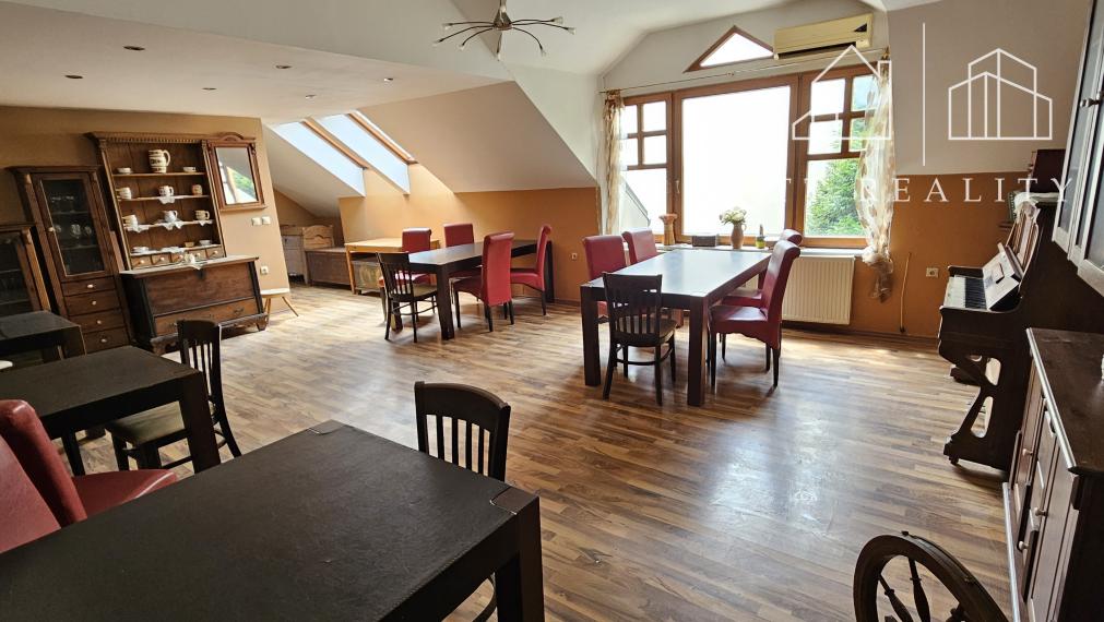 TT Reality - meštiacky dom v centre Trnavy z ktorého dýcha história