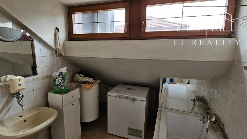 TT Reality - meštiacky dom v centre Trnavy z ktorého dýcha história