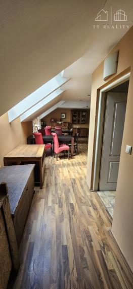 TT Reality - meštiacky dom v centre Trnavy z ktorého dýcha história