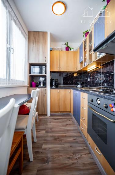 TT Reality - REZERVOVANÉ - priestranný, útulný 2-izbový byt v pokojnom prostredí neďaleko Bratislavy