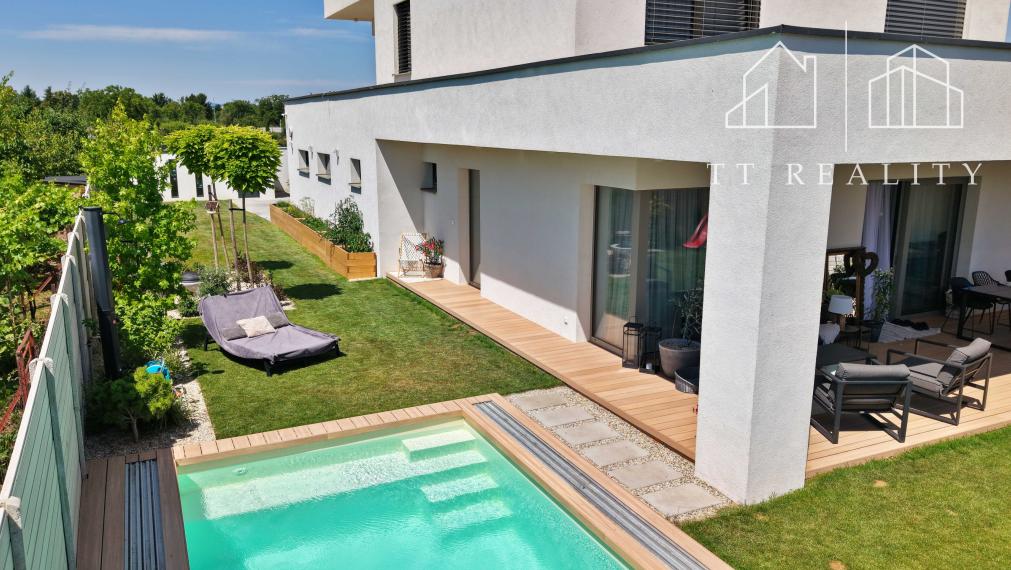 TT Reality - moderný rodinný dom plný technológií a pohodlia - Biely Kostol