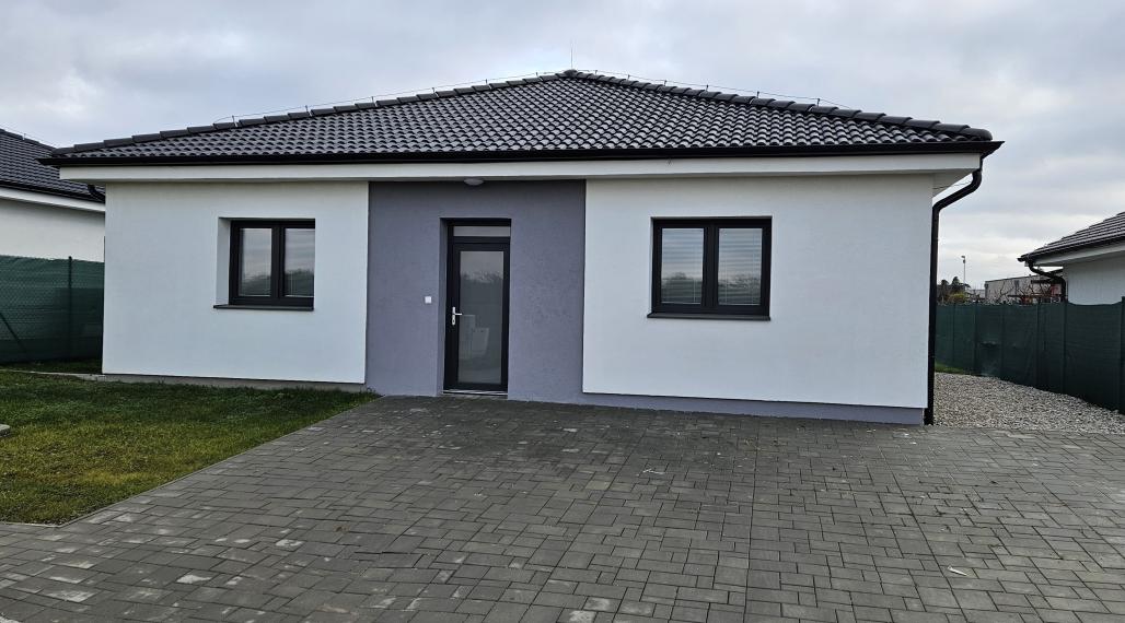 Moderné novostavby vo výbornej lokalite - Biely Kostol