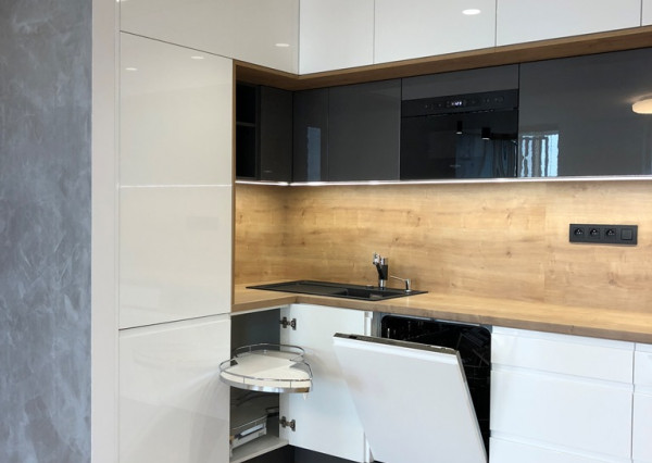 TT Reality-PREDANÉ-moderne zrekonštruovaný 1-izbový byt